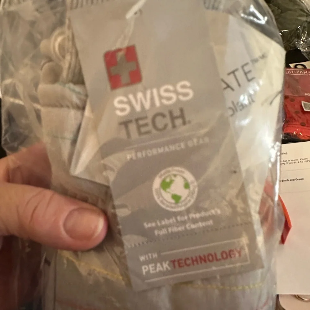 Swiss Tech Silver Performance RFID Gloves. 2 pairs - Picture 4 of 7